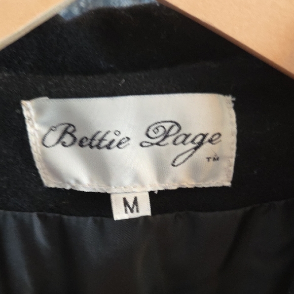 Bettie Page Black Peter Pan Collar Button-Front Trench Coat - Picture 4 of 11